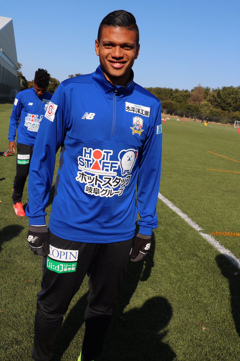 FC岐阜練習着 【2025年最新】fc岐阜 練習着の人気アイテム - メルカリ