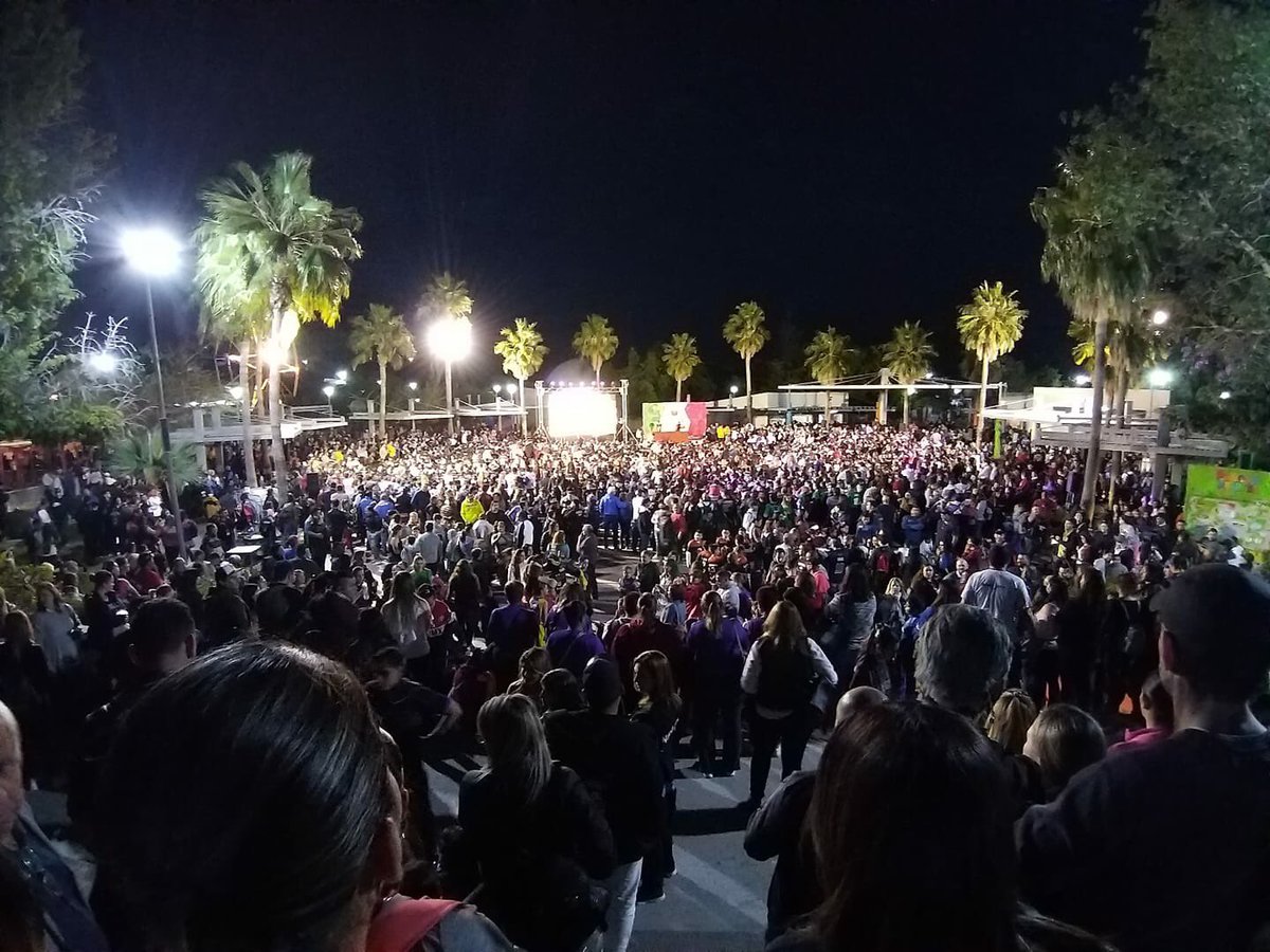 shinolopez21's tweet photo. Increíble evento Festival de las Américas Mini basket FIBA 2019. 
La fiesta más grande del basketball mini en América. 
@LitoVargas_ @Becerro_llamas @ClaudiaPavlovic @genaroenriquez @Julioeverardo @AnaGabrielaGue @mario_mendez_r @CODESONoficial @CoachCMorales https://t.co/nAFgngoByH