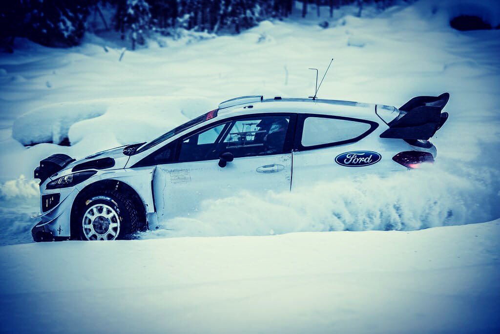 Who’s in the mood for @rallysweden already? We are!! 💙💛 Note to self, buy new thermals ⛄️ Image courtesy of the very talented mikapulkkinen.net 📸 #WRC #RallySweden