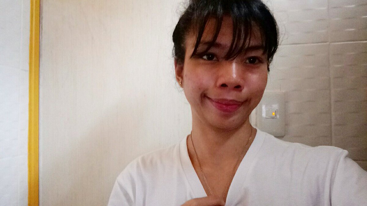 AhLikeYourShoes's tweet photo. So plain so pale. https://t.co/sNXwMnpag7