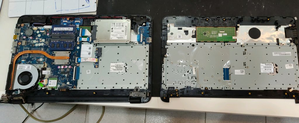 bit64_es's tweet photo. Cambio de carcasa en portátil HP https://t.co/QKjn1tezxV