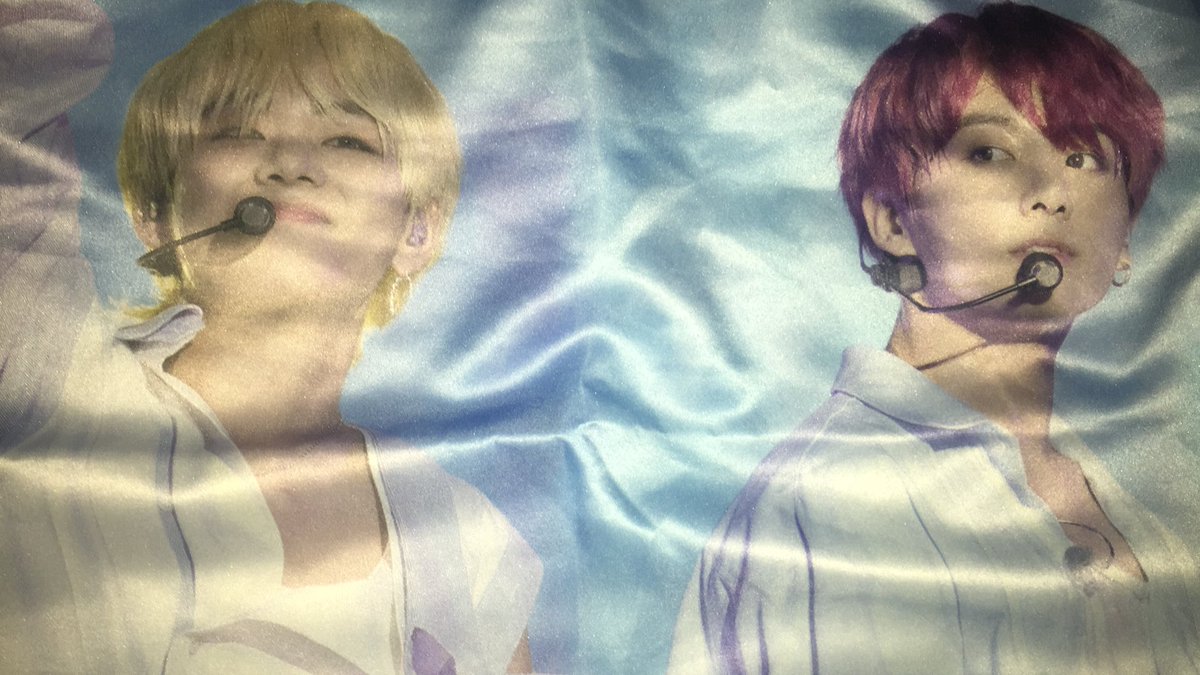 ___btsvkook's tweet photo. 連絡するの遅くなって申し訳ありません💧
今回は可愛いブランケットありがとうございました ♥️

@alwaysyou_vkook 
@alwaysyou_jp https://t.co/mhMyLX13BS