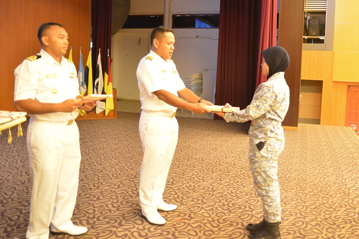KD SULTAN IDRIS I tweet media