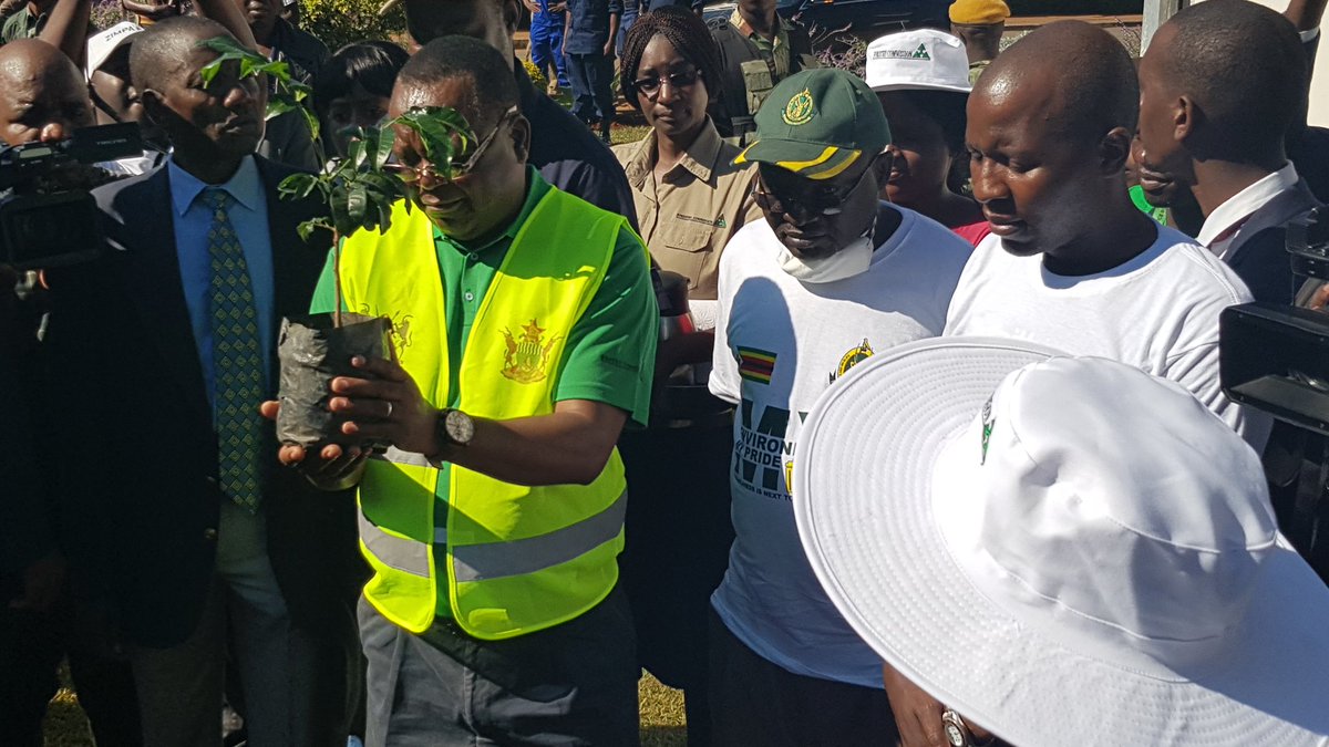 ZtaUpdates's tweet photo. As part of the #NationalCleanUp H.E. @edmnangagwa took time for some tree planting together with Dr. O. Moyo &amp; @METHI_Zimbabwe represented by #ForestryCommission.
#CleapUpFriday #CleanCities #MyEnvironmentMyPride #MyEnvironmentMyHome #TeamTourism https://t.co/BUNVuVvd80