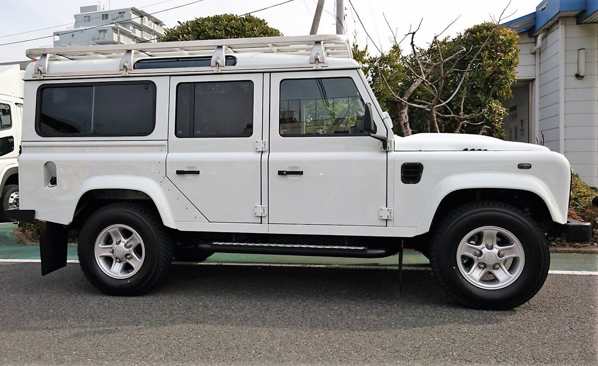 ルパルナス در توییتر 納車千本ノック19その4ランドローバー ディフェンダー110xs ディーゼル右ハンドルat7人乗り 雪山もバッチリのsuvを 東京のwさんに納車完了 Suv 英国車 ディフェンダー110中古 Landrover Defender ディフェンダー110 ディフェンダー