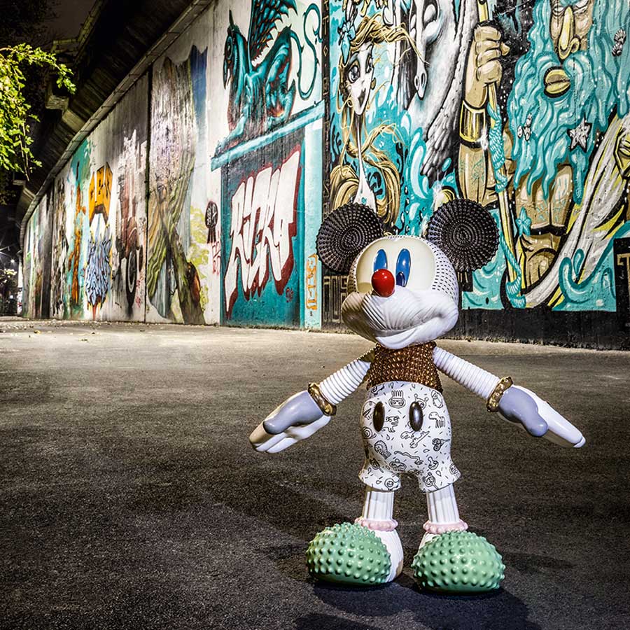 designinfoNL's tweet photo. Mickey Mouse forever young - https://t.co/C6LQzN1dt5 https://t.co/qNqLibNrgX