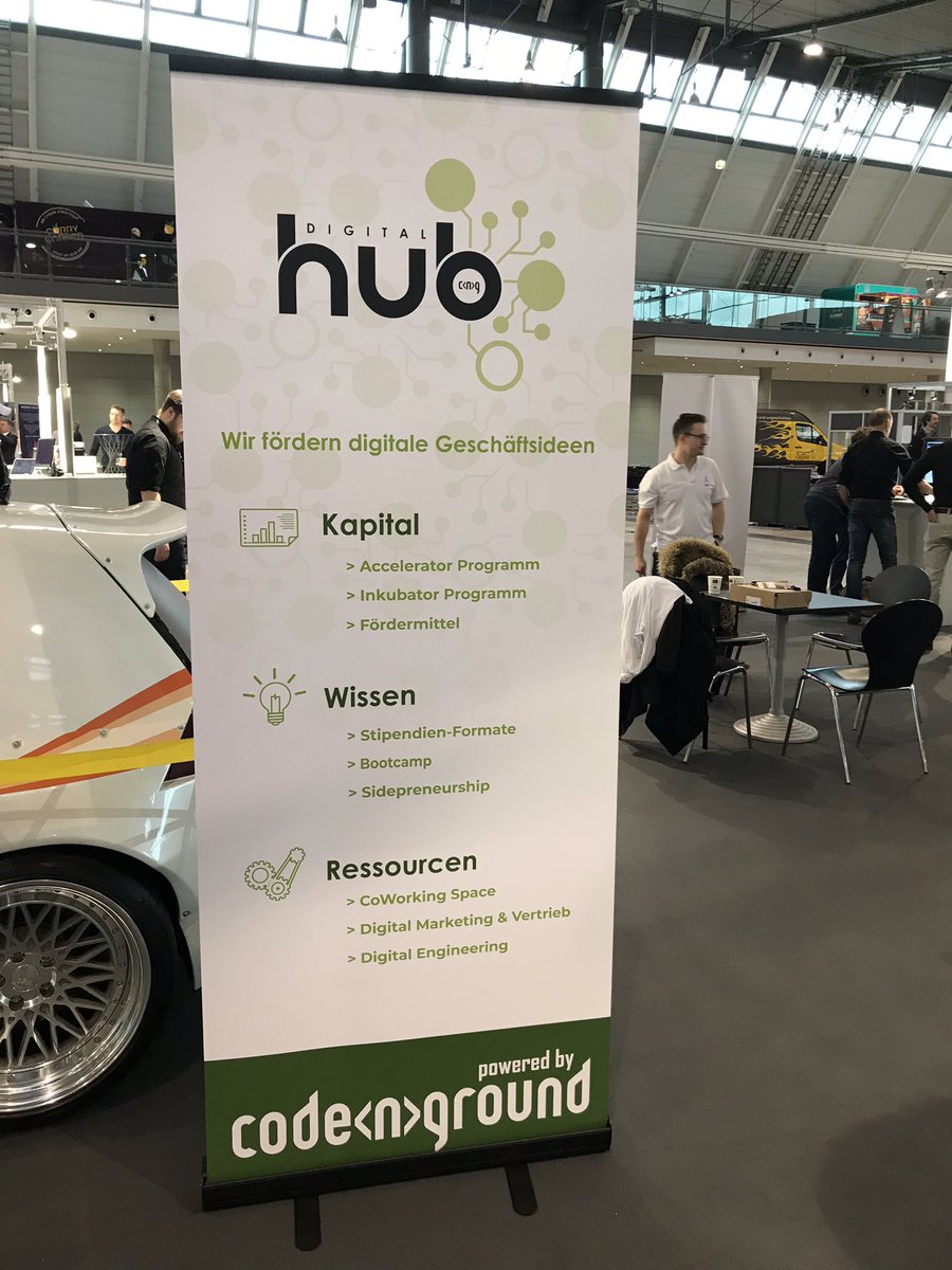 armin_haas's tweet photo. Heute im Ländle der Erfinder auf der Erfindermesse. Quasi DAS Epizentrum für Innovation ☺️ #bwsummit19 @Startup_BW https://t.co/HJkKS6wUR1