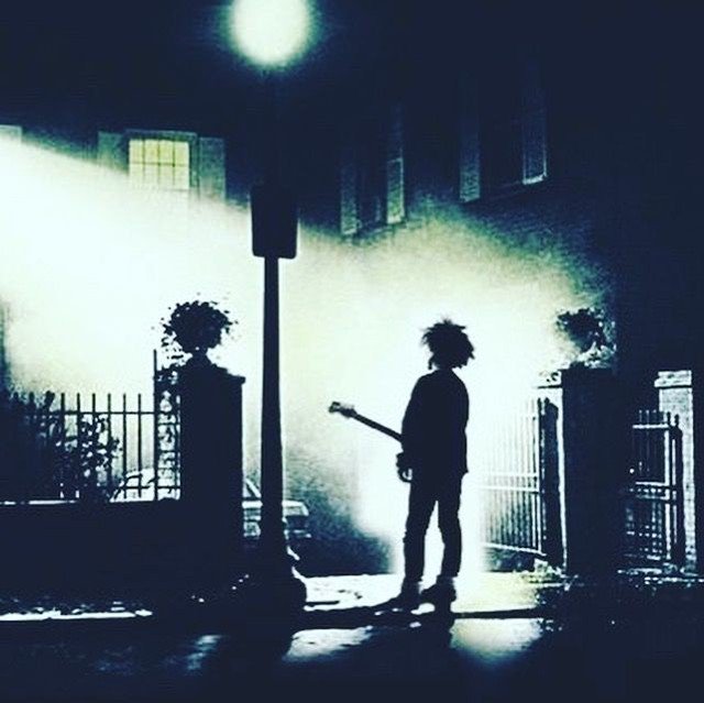 ...When I see a vintage Cure T-Shirt in the window.... #perfection #thecure #gothmemes #horrormemes #robertsmith #90skid #80skid #the90s #theexorsist #exorsist #groovyghoulies #oldschoolgoth #horrorfan #instahorror #wickedcritterco #horrorobsessed #horro… bit.ly/2S3riJQ