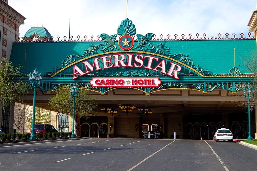 AdamHornPR's tweet image. I'm looking forward to getting our @UCentralMO @UCM_PR_Program Entertainment PR class 2019 Spring Tour underway this morning when we visit with the communications professionals at @AmeristarKC. 

#EngagedLearning #SpringTour2019