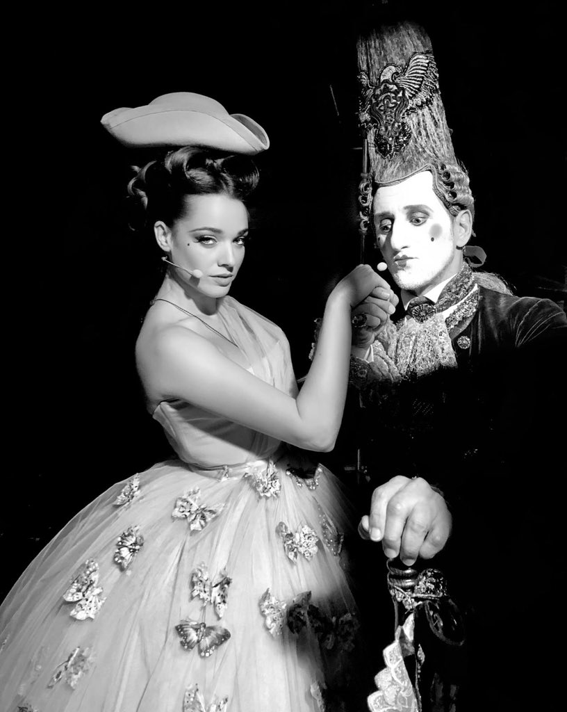 NoemieGarciaoff's tweet photo. Avec Rosenbeeeerg by @universolal #merci #mozartloperarock #backstage #blackandwhite https://t.co/l7c2v39cLf