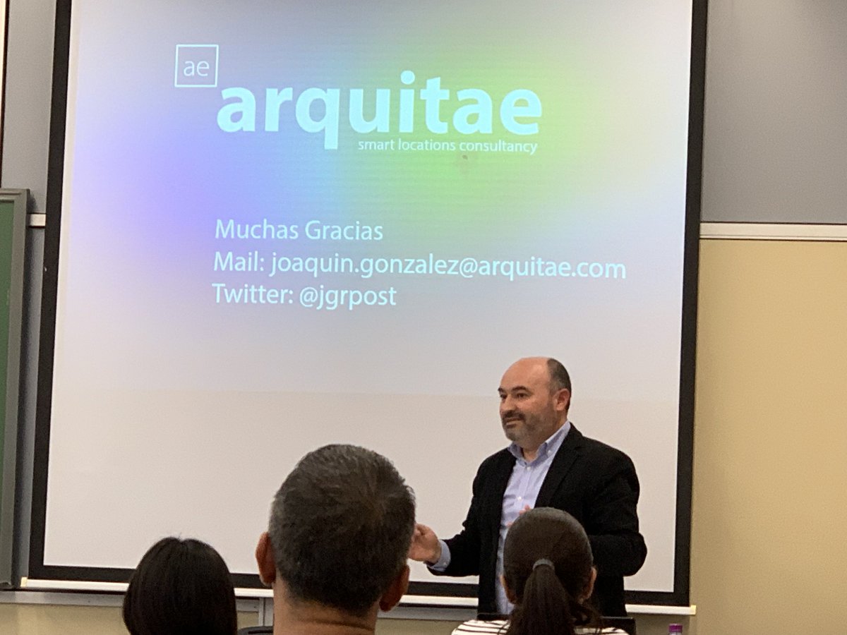 JGRpost's tweet photo. ¡¡¡y los alumnos seguían sonriendo!!! 😀😀😀
@arquitae @monicagrpost @agrky #MUPDU .@unisevilla @ETSASevilla https://t.co/sAjrHIHxoP
