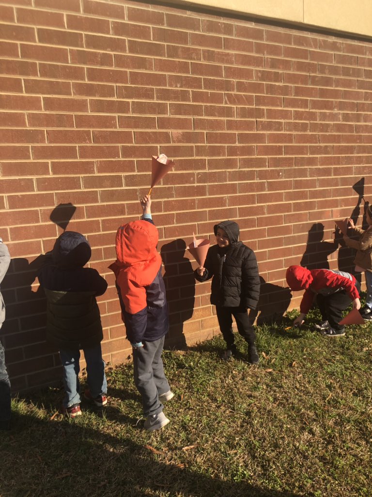 PalmerPreK's tweet photo. Groundhogs &amp; shadows #GroundhogDay2019 https://t.co/eSXHqDKtTr