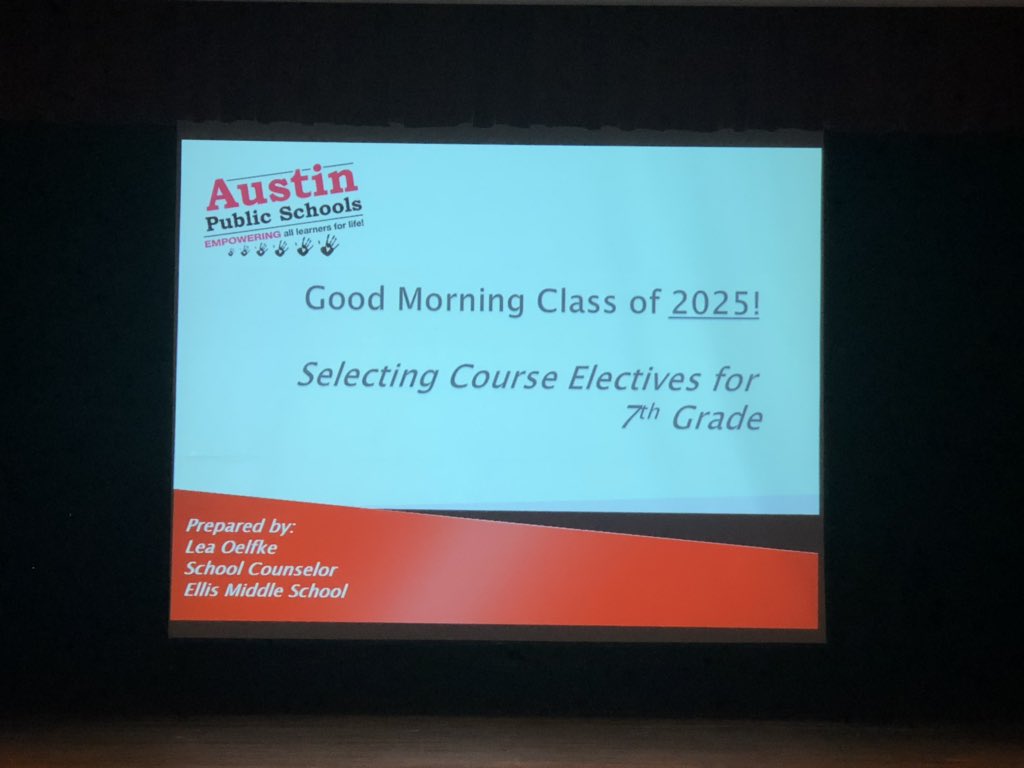 Class of 2025 getting a warm welcome to <a href="/EllisMiddle492/">Ellis Middle School</a>. #expectthebest