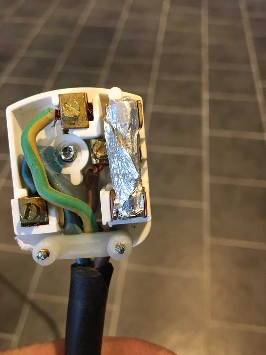 Just doing some testing and found this? You don’t have to bother changing fuses just tin foil will do?