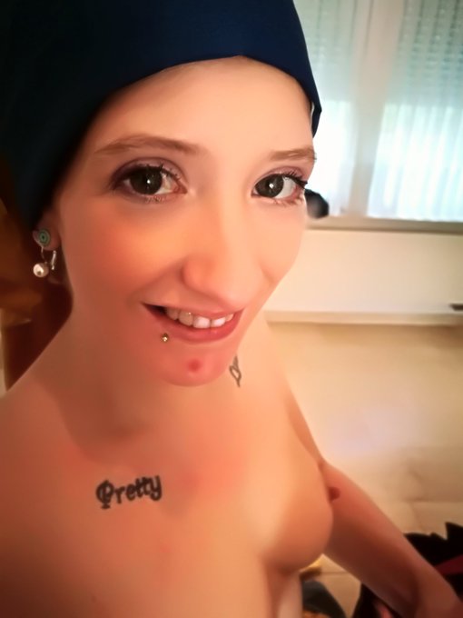On set #meisjemetdeparel @cumbizznis @cumbizzdotcom @LindaLushxxx @porn_non_grata @Cannabizza https://t<a href="/tag/meisjemetdeparel"class="tags">#meisjemetdeparel</a><a class="tags" href="/tag/cumbizznis">@cumbizznis</a><a class="tags" href="/tag/cumbizzdotcom">@cumbizzdotcom</a>