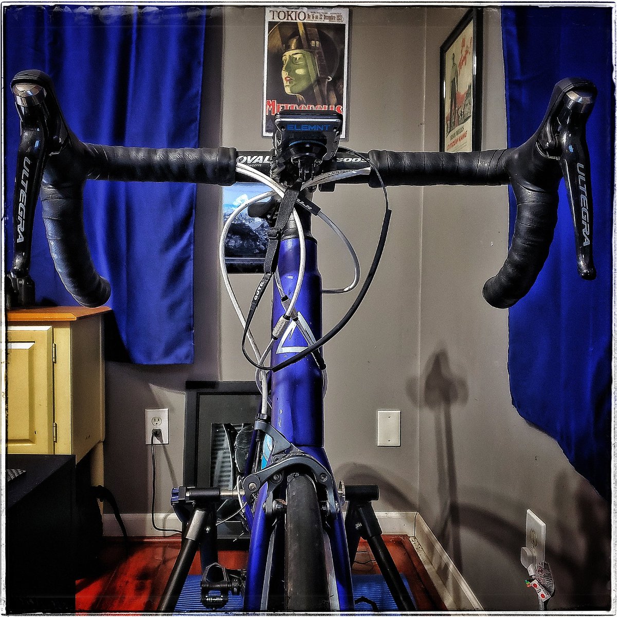 JQCyclist's tweet image. And I thought blenders were just for good things not sufferthings. And to think, this was only the #miniblender that @thesufferfest threw at us as we #DoThePlanWithDan with @daniellloyd1 #cycling #indoortraining #wahoologan #kickrsnap2017 #IWBMATTKYT