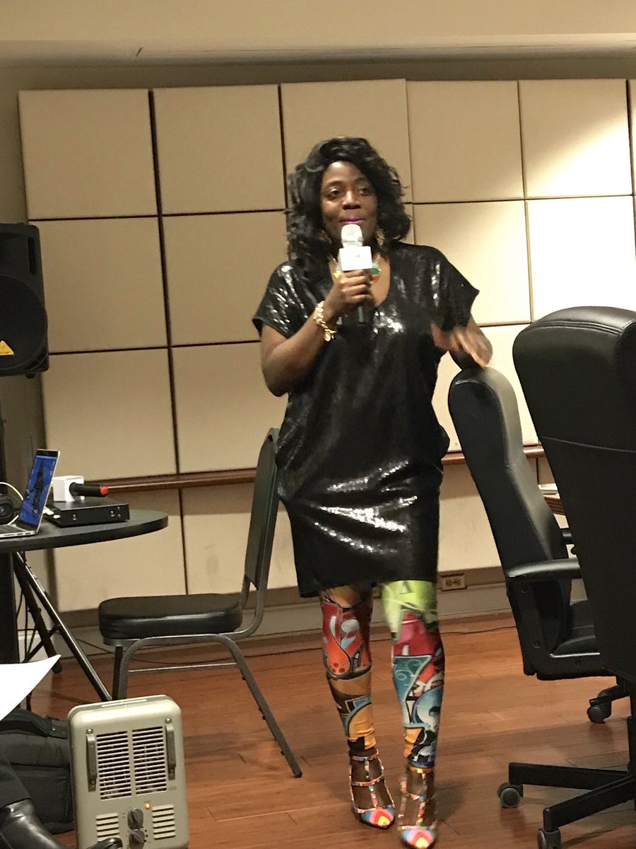 varionwalton's tweet photo. SUPER BOWL KICK-OFF: From The Crescent City to The ATL, Exxpose Magazine is your source for highlights of The 53rd Annual NFL Super Bowl. It’s the official welcome party for Exxpose Magazine. 8 years, 100 issues and counting! Congratulations! #ExxposeMagazine #VisionVoiceVarion https://t.co/OxlPx5qL6J
