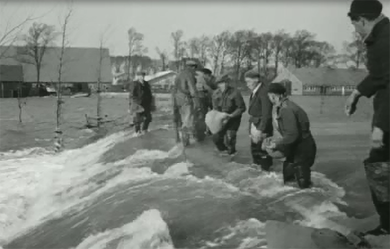 EUscreen's tweet photo. #OnThisDay in 1953: #NorthSeaFlood hit the Netherlands, leaving thousands of people dead or stranded without a home. Read the latest @Europeanaeu video blog by @lizzykomen to see how the aftermath of the flood was captured in #archival footage: https://t.co/EE9IVa9tSt https://t.co/flYJA6ECWn