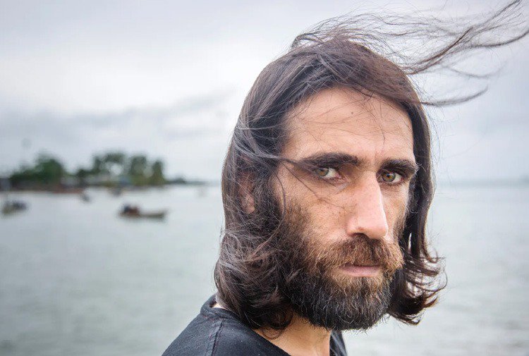 webiz_'s tweet photo. Pasifik'teki Manus Adası'ndan çıkmasına izin verilmeyen Kürt mülteci Behrouz Boochani, Avustralya’nın en prestijli edebiyat ödülünü kazandı
✔️Haberin tamamı:https://t.co/6M87l3cSIC https://t.co/VeN8WjURhi