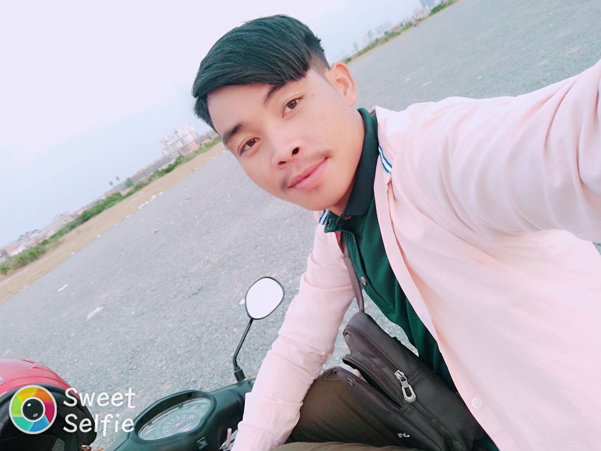 06tG5mehcxt4rK5's tweet photo. តោះចង់ដើរលេងតិចធុញណាស់ https://t.co/Ti2afCy2Um