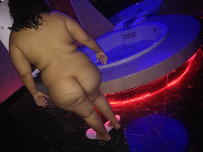 Comparte para que suba m&aacute;s fotos!  Mi Instagram! https://t.co/Kfy1uo596v   #curves #curvywomen #curvy<a href="/tag/curves"class="tags"><span>#curves</span></a><a href="/tag/curvy"class="tags"><span>#curvy</span></a><a href="/tag/bbw"class="tags"><span>#bbw</span></a><a href="/tag/bodypositive"class="tags"><span>#bodypositive</span></a><a href="/tag/curvygirl"class="tags"><span>#curvygirl</span></a><a href="/tag/plussize"class="tags"><span>#plussize</span></a>