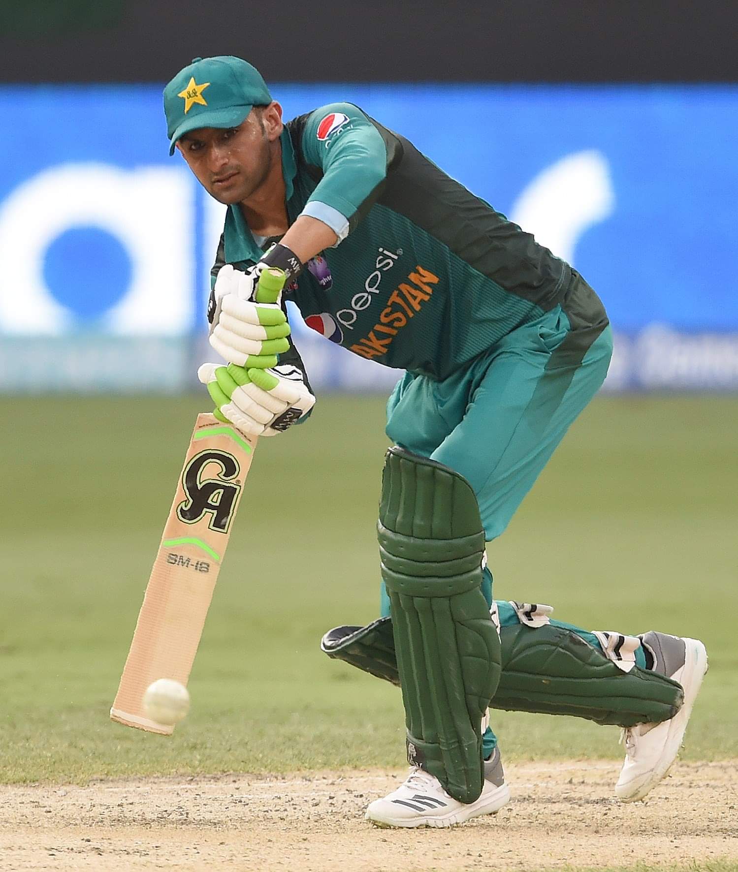 Happy birthday 
My favourite player 
Shoaib malik 