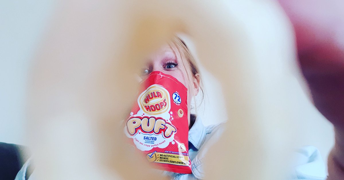 4Freckled's tweet photo. I spy through my light and crispy hula hoop puft..
Me enjoying a quick tasty snack before carrying on with trying to make the house clean and tidy to start the weekend off, so that I can enjoy and play!
#hulahoopspuftt2m #talktomumsuk #HulaHoopsPuft #ad @talktomums @HulaHoopsUK https://t.co/4iQyvOARDP