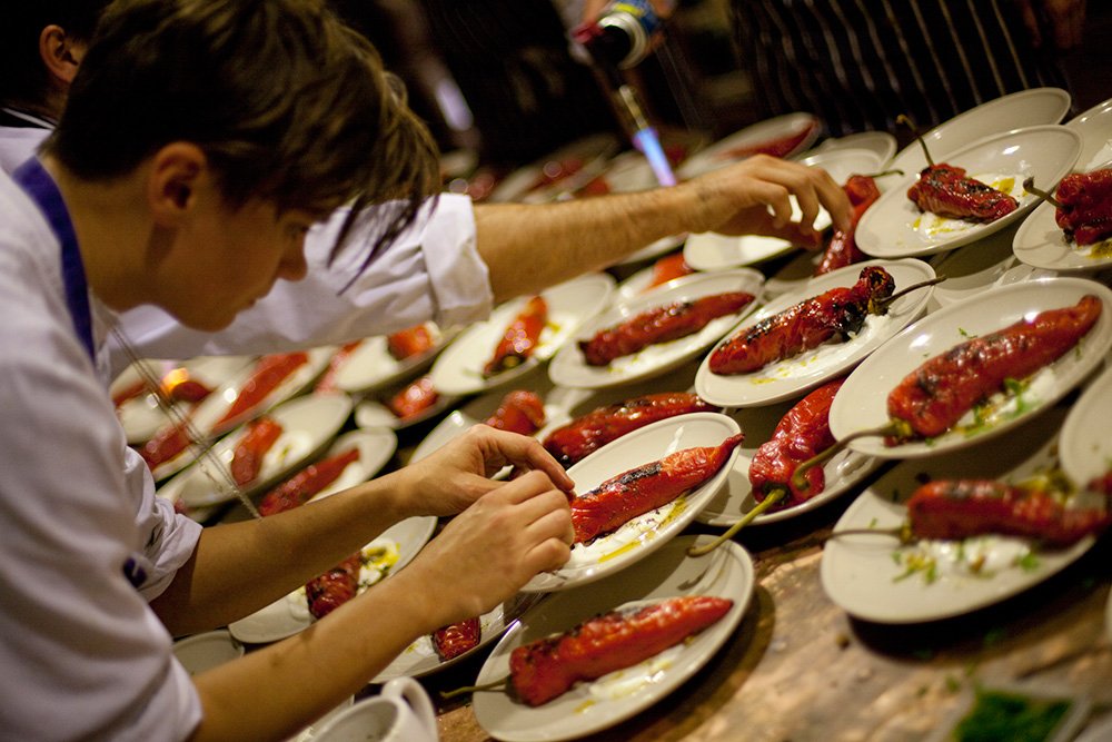 It's cold outside so we're trying to warm things up a bit with a #throwback to our pop up The Tradicional After Supper Club when everything on the menu was spicy and the tequila was flowing freely! #food #popup #londonevent #josecuervo #londonbar