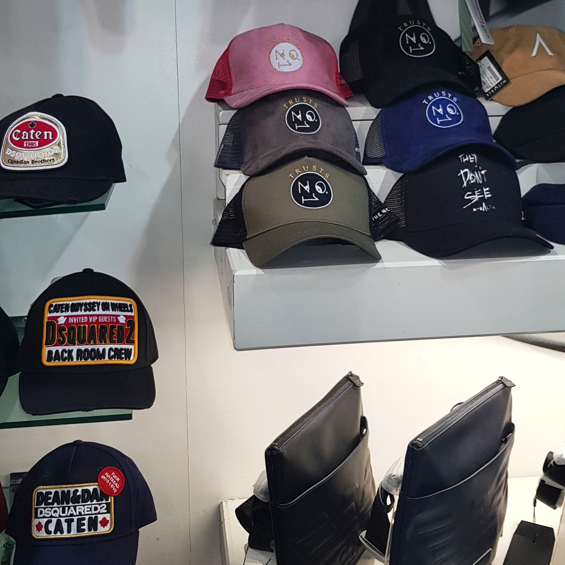dsquared backroom crew cap