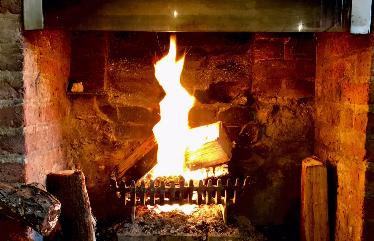 9.9 miles walked in the snow
This is a very welcome sight 
<a href="/TheGateBWood/">The Gate,BricketWood</a>