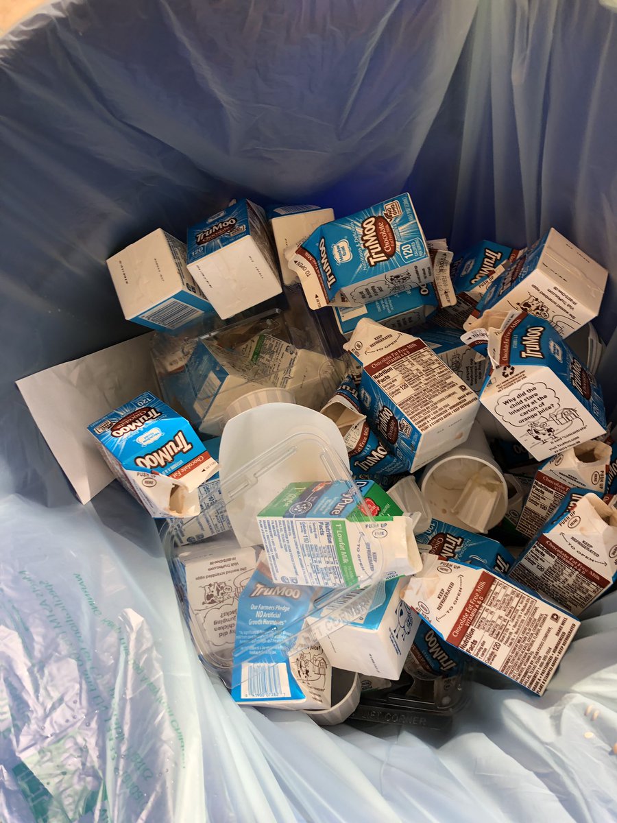 SVE_Bears's tweet photo. @SVE_Bears are composting and recycling! Thanks @HC3Summit and @summitk12 Facilities dept for your support! https://t.co/jwkfPOl6LZ