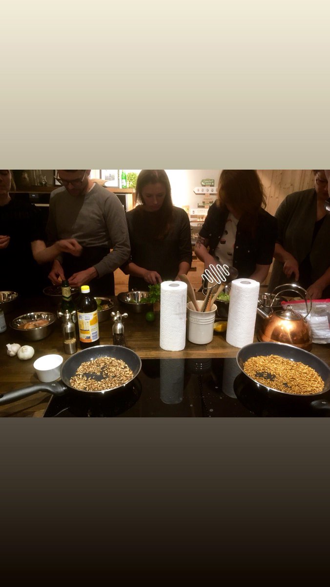 NicoleSartirani's tweet photo. What a brave group yesterday at the cooking class 👨🏻‍🍳👩‍🍳❣️🦗🐛🐞
It has been a pleasure sharing knowledge, reflections, feelings and funny, healthy good food 😛Special thanks 🙏🏾 to the exquisite assistance of @Bugs4Beginners 👯‍♀️
#cookingclass #workshop  #edibleinsects #myfirstbug https://t.co/N4lTuZlAhP