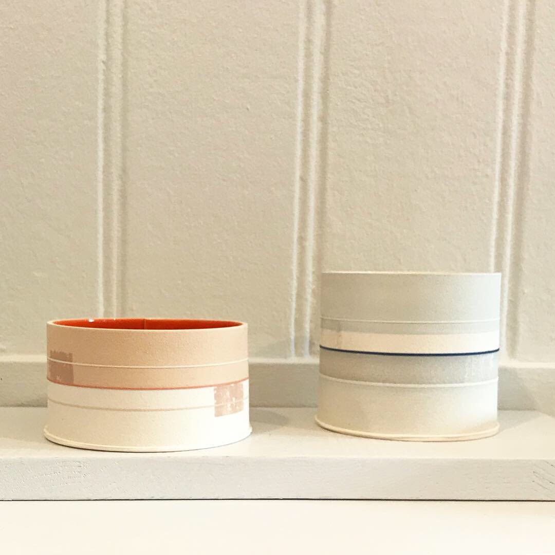 clarehillerby's tweet photo. Beautiful collection of work by @rachelfoxwell is now available at my Studio / Shop @ManchesterCraft. They are here until 29 May, come and have a look
#invitedmakeratmanchestercraft #rachelfoxwell #ceramics #handmade #contemporaryceramics #earthenware #studio20a #manchestercraft https://t.co/jEfcVcnPBI