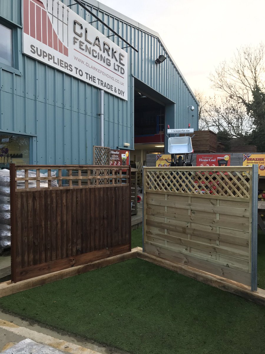 ClarkeFencing's tweet image. NEW PRODUCT 
FENCEMATE DuraPost complements the beauty of wood with the strength of steel. Quick and easy to install available in brown or galvanised