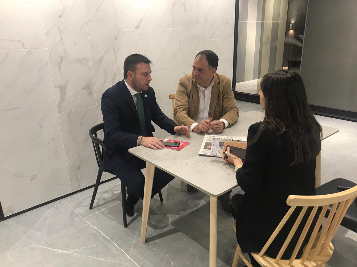 salvaaguilella's tweet image. Últimas horas @Cevisama 19 y el equipo de Promoción Cerámica @dipcas seguimos trabajando junto a las empresas de la provincia de Castellón #SomCeràmica  #orgulldeCS