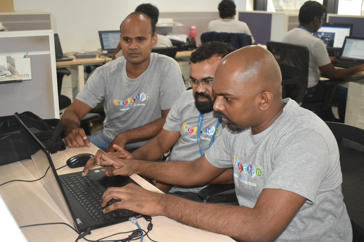 Innovatix_Inc's tweet image. Macrosoft Hackathon 2019 continues.. 
#macrosoft #hackathon #hacking #hack #hacker #developer #computerscience #coding #technology #hackerman #hacked #hackerspace #hacktivist #h #hackinstagram #hacks #tech #innovation #bizhacks #programming #code #google #iot #vr