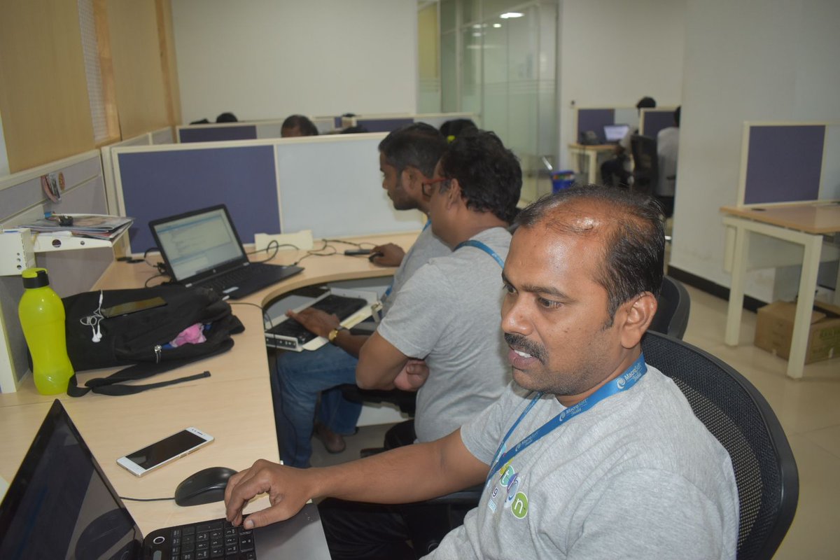 Innovatix_Inc's tweet image. Macrosoft Hackathon 2019 continues.. 
#macrosoft #hackathon #hacking #hack #hacker #developer #computerscience #coding #technology #hackerman #hacked #hackerspace #hacktivist #h #hackinstagram #hacks #tech #innovation #bizhacks #programming #code #google #iot #vr