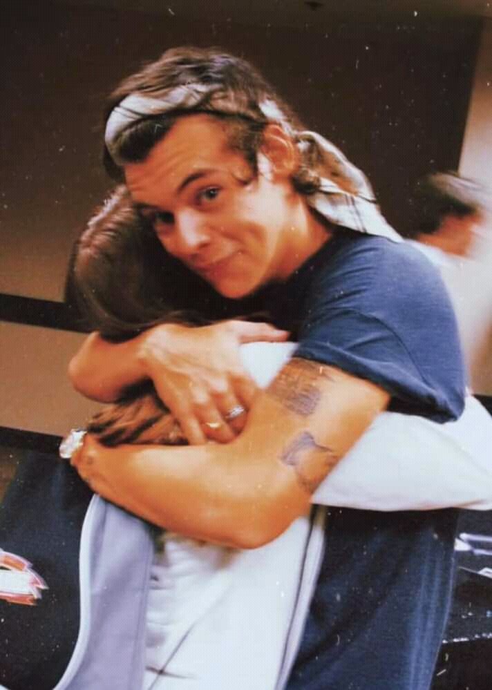 Habebatota2's tweet photo. Happy Birthday to the most kind human in world ♥🌸 
#HappyBirthdayHarryStyles  @Harry_Styles #harrystyles https://t.co/GJtyFB5zfM