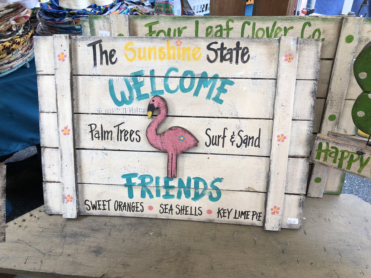 Happy #FlamingoFriday, #AuthenticFloridians! Enjoy your day and weekend! #LoveFL #flamingo #floridalife #TGIF #fenceart  AuthenticFlorida.com