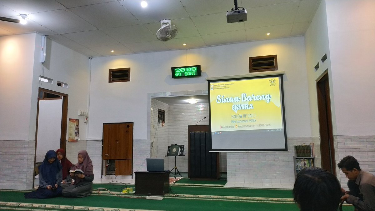 immekstra's tweet photo. Sedang Berlangsung!
Sinau Bareng Ekstra: Follow Up DAD I IMM Ekstra 2019.
Bersama Ketua Bidang Kader PC IMM Kota Malang, Immawan Agil.
#immum #imm #Muhammadiyah #SobatUM https://t.co/jCQ0OXm7OO