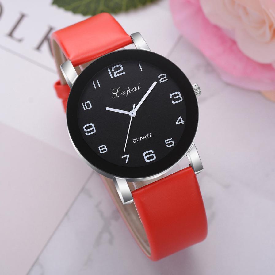 TomRoderick2's tweet image. Someone from Guadalajara, Mexico  🇲🇽 ordered this Luxury Fashion Woman Watch.

 🛒 You too, you can get yours at ➡ bit.ly/2Ppe6tr .