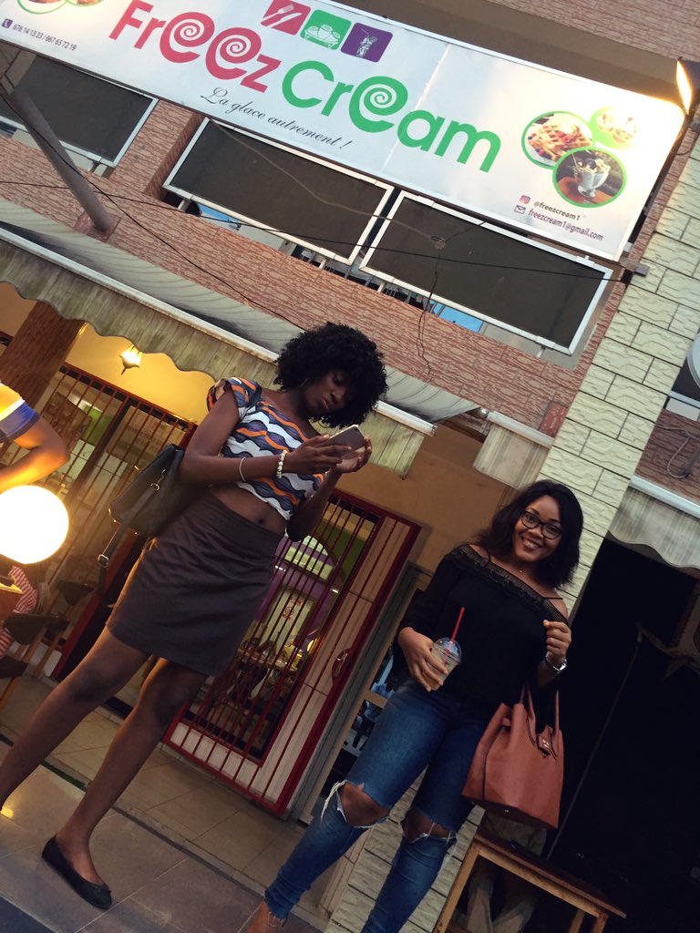 aguyolande's tweet image. Le cake était cro booon 😋😍😍
🏷 : 800 Fcfa

Faites un tour chez @freezcream237 et profitez des prix sassayés 🎉🤩
Vallée Commissariat à Bonamoussadi.
#TchopIsBae #Twitter237 #CamerDigital #FreezCream237 #DoualaCestLaPuissance #BonsPlans237