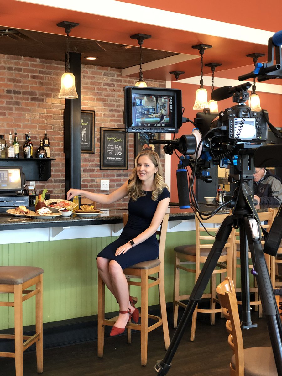 IntrepidMG's tweet photo. Filming+food? 🙌🏼 Such a fun time @BrokenEggCafe filming the next tenant spotlight @ParkWestVLG. 🎥Full video coming soon! #IntrepidMG #Friyay https://t.co/OzNSogtlcG