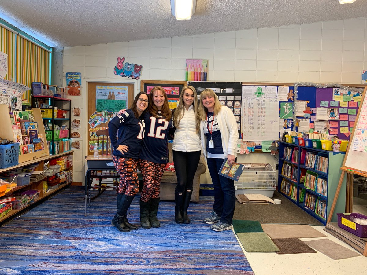 RachelVSmall's tweet photo. I LOVE that previous #BPSPineGlen students came back for #WorldReadAloudDay! #BHSchat #BPSchat #PineGlenReads https://t.co/z6YmuRozDG