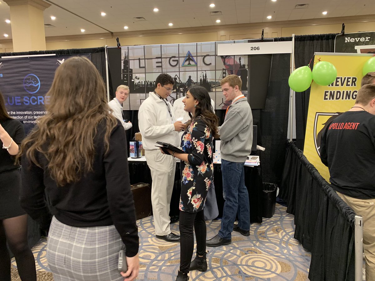 LegacyVEI's tweet photo. Legacy’s employees are hard at work manning our booth at the Great Lakes Regional Trade Show #vegreatlakes #VEInternational https://t.co/S8xAK5erz7