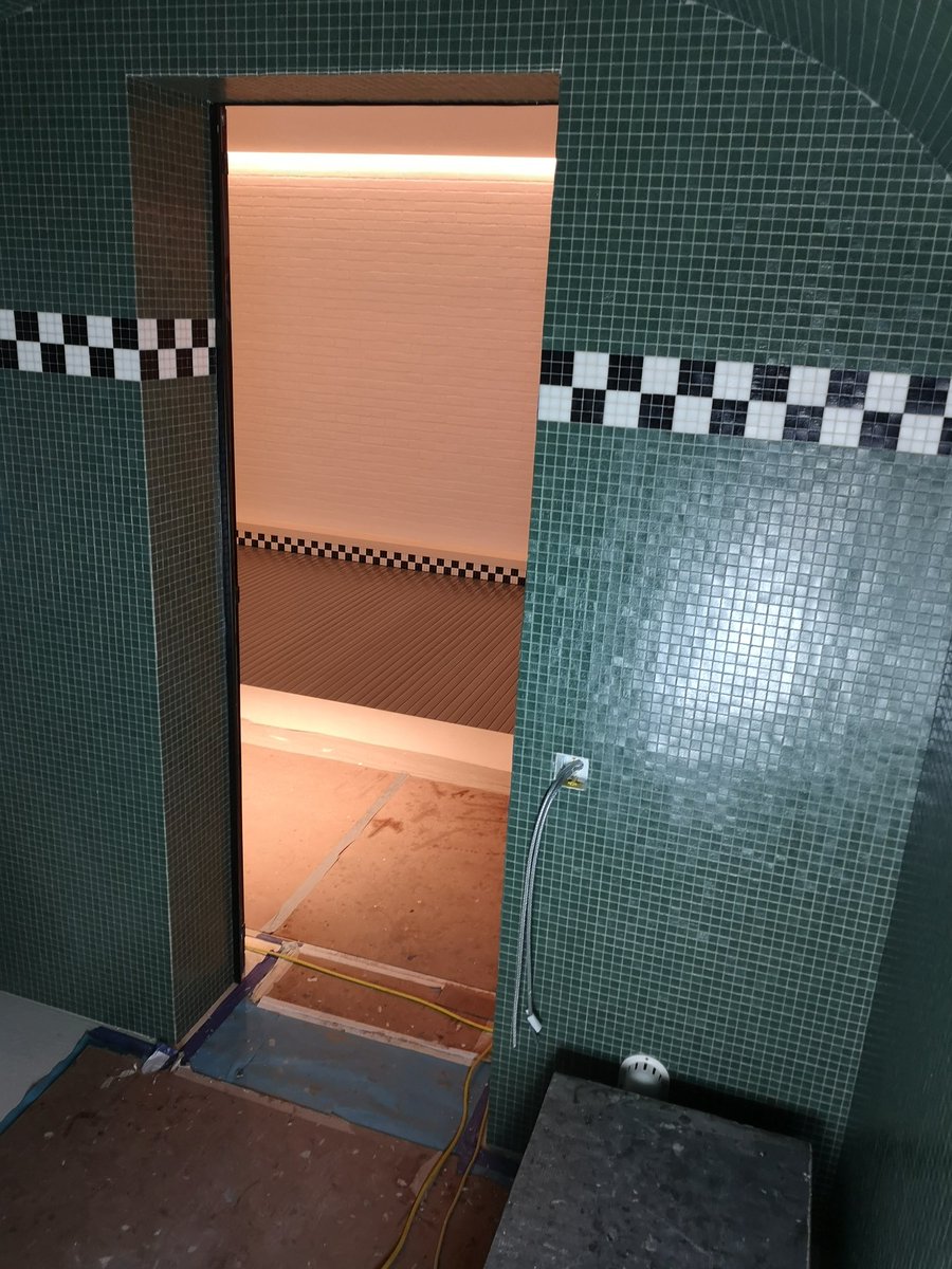 Roblowetiling's tweet image. First steam room completed using @bisazzalondon @Bisazzaofficial mosaic