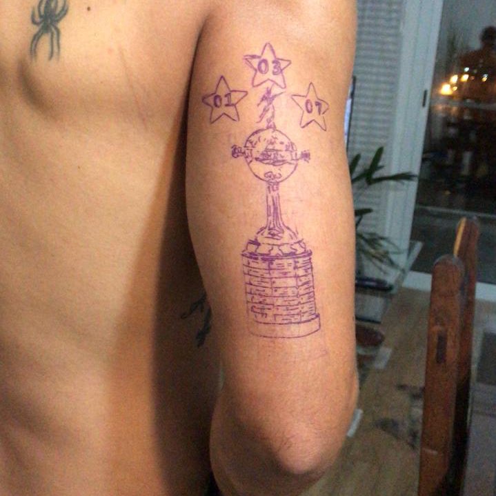 clementeCR3's tweet photo. 3 libertadores 🏆🏆🏆 https://t.co/H4yjXURWVm