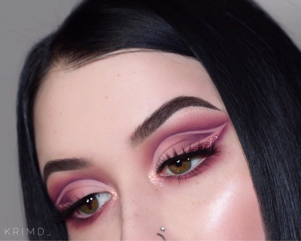 Krimd_'s tweet photo. Valentine's Day inspo. 💕 https://t.co/G2WqyM0KKy