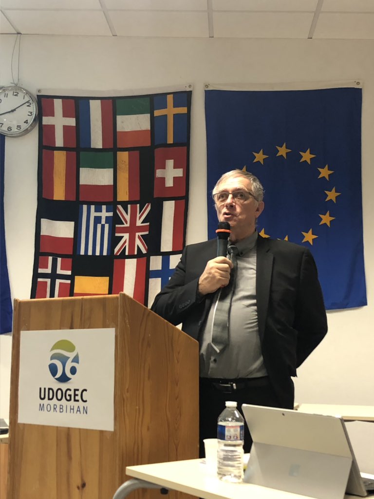 stephan_gouraud's tweet photo. Assemblée générale de l'Udogec 56 :
Bilan de l'année
Orientations stratégiques
Démarche prospective
Évolution du bénévolat (France Bénévolat)

Merci à tous les bénévoles des Ogec : votre engagement et vos compétences sont précieux pour nos écoles !
#udogec https://t.co/COrhAleS8j