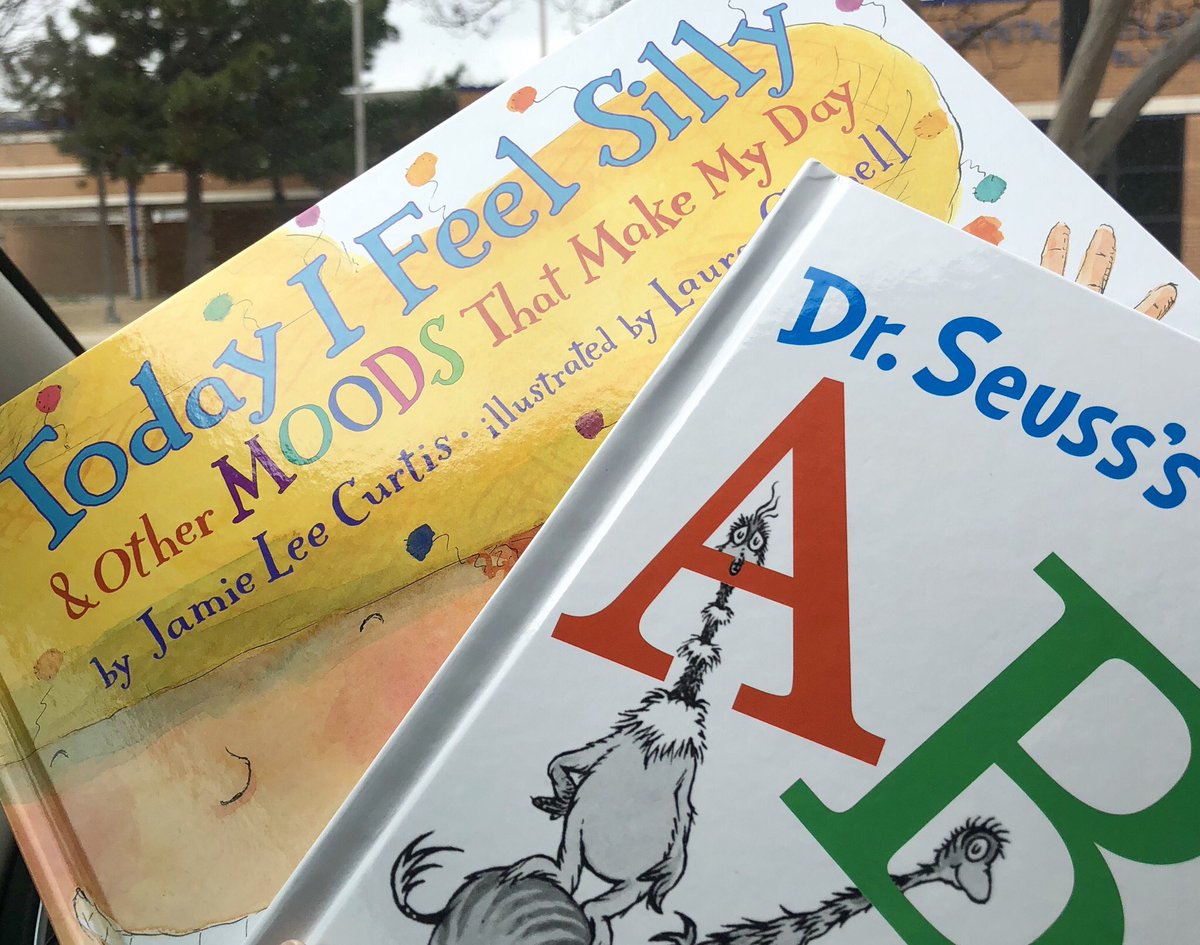 ProznikForLISD's tweet photo. @PetersColonyES Nothing better than spending time reading π to #Kindergarten #HowDoUFeel #BigAlittleA https://t.co/tzGDSYjFKo